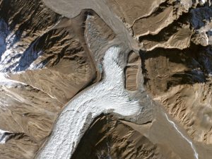 yazghil-glacier-web